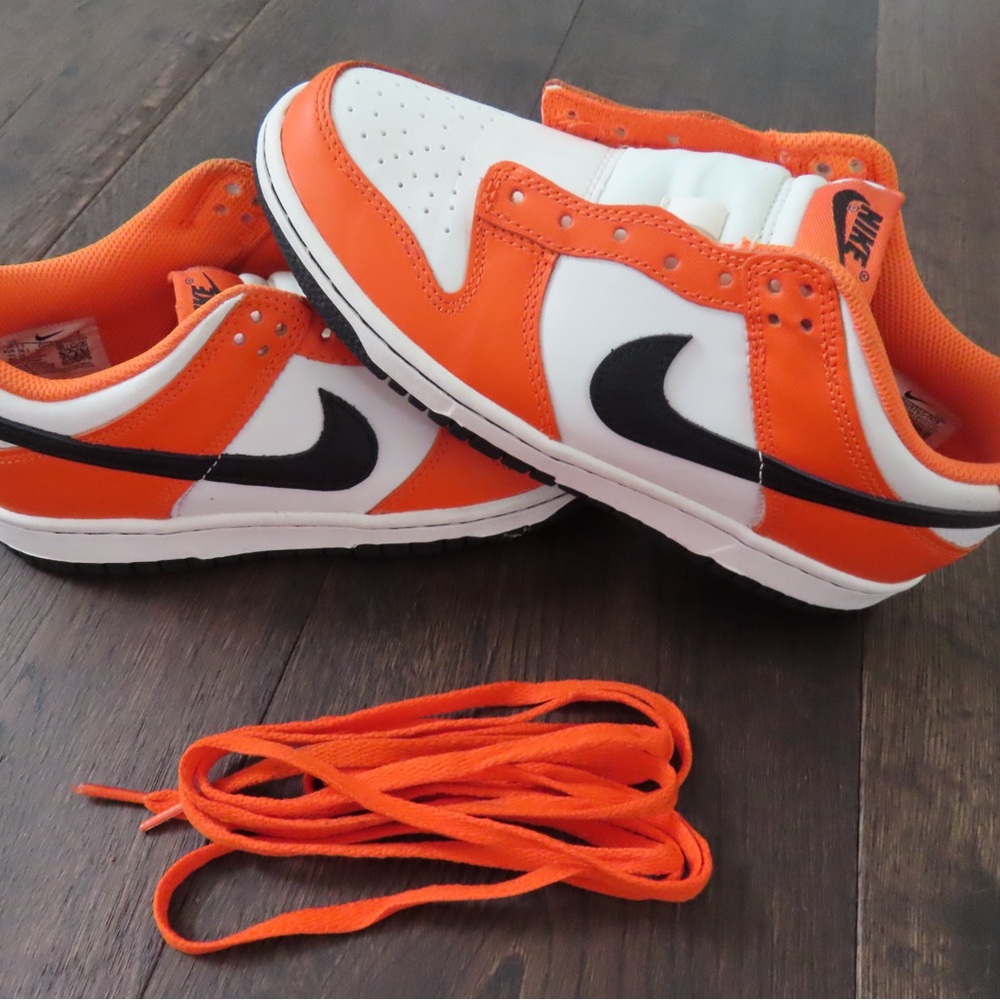 Nike HALLOWEEN low dunks 22GS